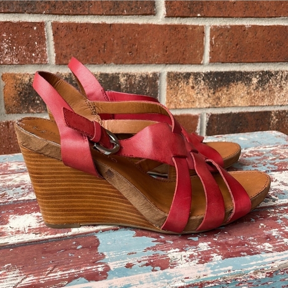 Franco Sarto Red Leather Hanako Wedges - Picture 1 of 3